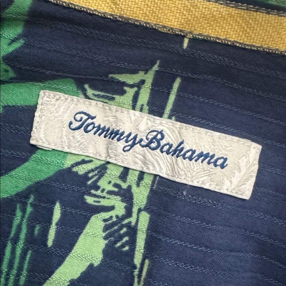 Tommy Bahama Cotton Silk tropical camp shirt size XL - Picture 5 of 7